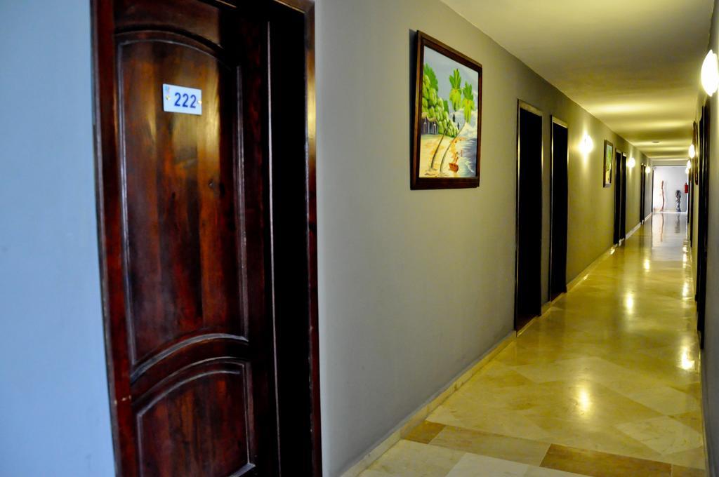 Hotel Marimba Punta Cana Buitenkant foto